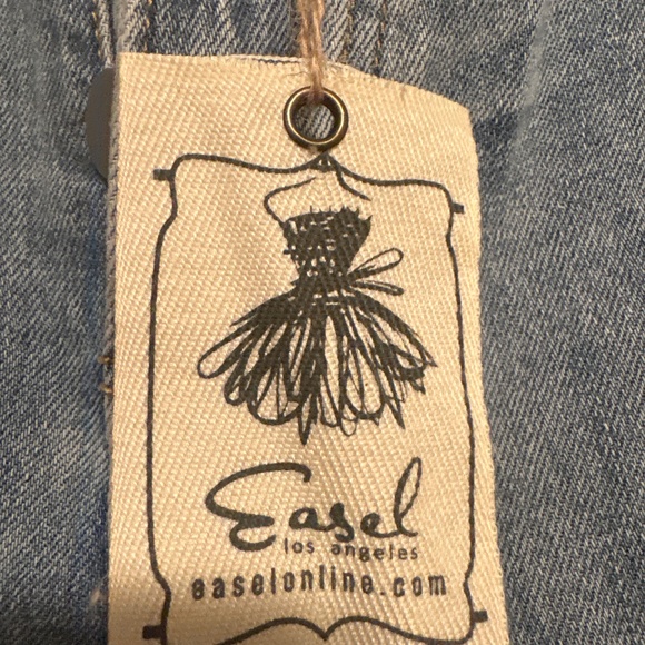 Very cool flare jeans size M with fabric bottom light weight - Picture 5 of 9